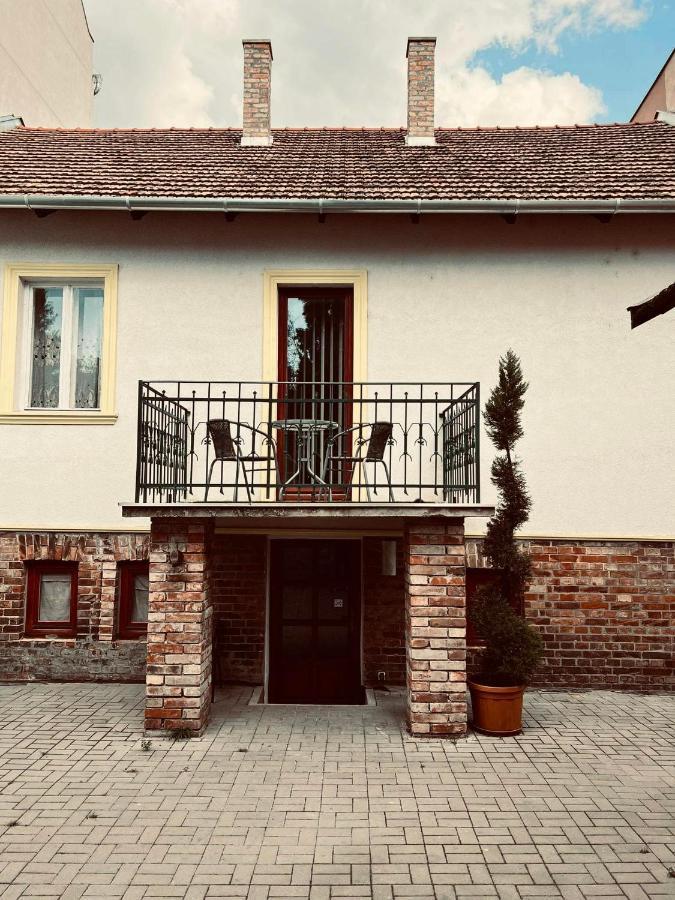 Best Price Guesthouse Szeged Luaran gambar