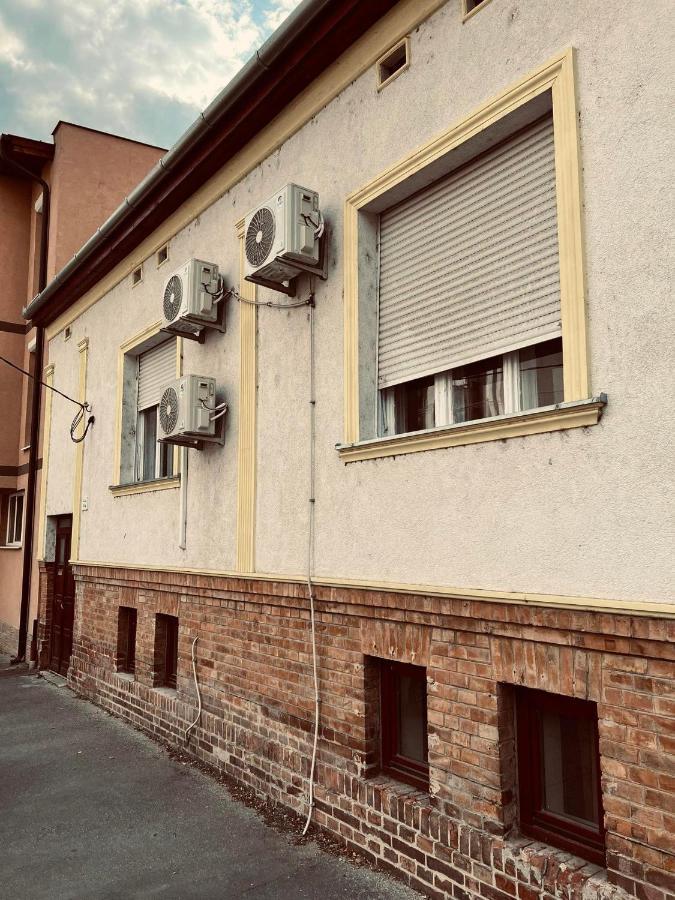 Best Price Guesthouse Szeged Luaran gambar